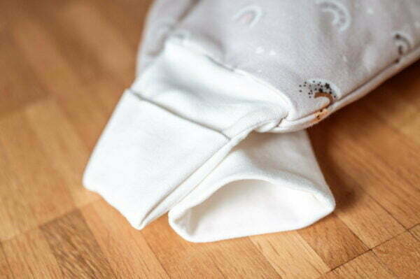 Babyschlafsack mit Füssen Babyschlafsack mit Beinen