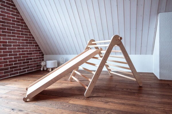 Klappbares Pikler Kletterdreieck 10 Klappbares Pikler Kletterdreieck 10