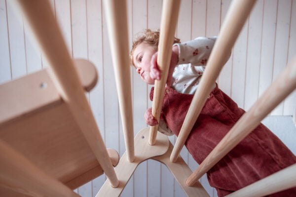 Klappbares Pikler Kletterdreieck 4 Klappbares Pikler Kletterdreieck 4